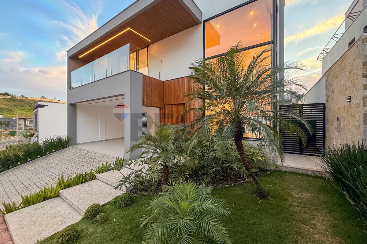 casa em Rua Bellatrix, Lote 40, Salvaterra, Juiz de Fora, Minas Gerais, 36034003