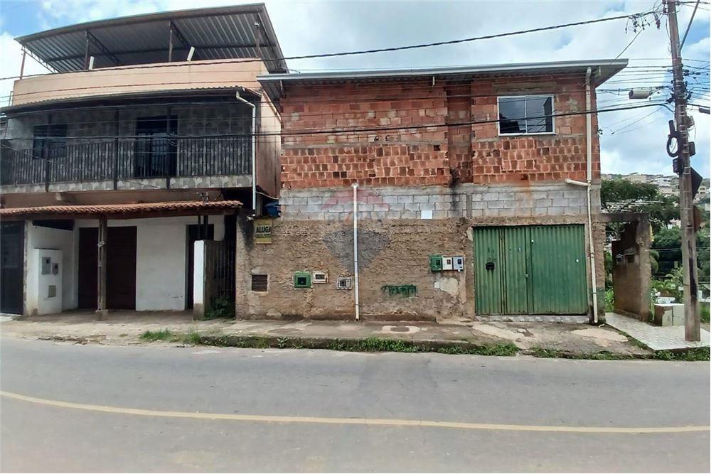 casa em Av. Vereador Raymundo Hargreaves, 20 - Rua principal do bairro - Fontesville, Juiz de Fora, Minas Gerais, 36083-770