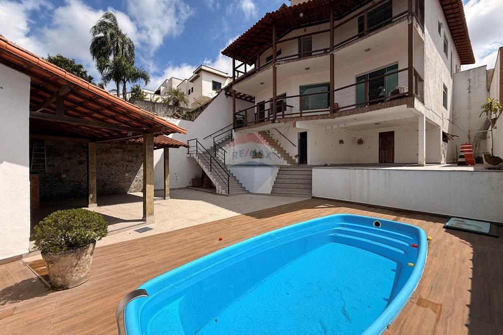 casa em Avenida Senhor dos Passos, 2492 - Escola Paineiras Waldorf - São Pedro, Juiz de Fora, Minas Gerais, 36037490