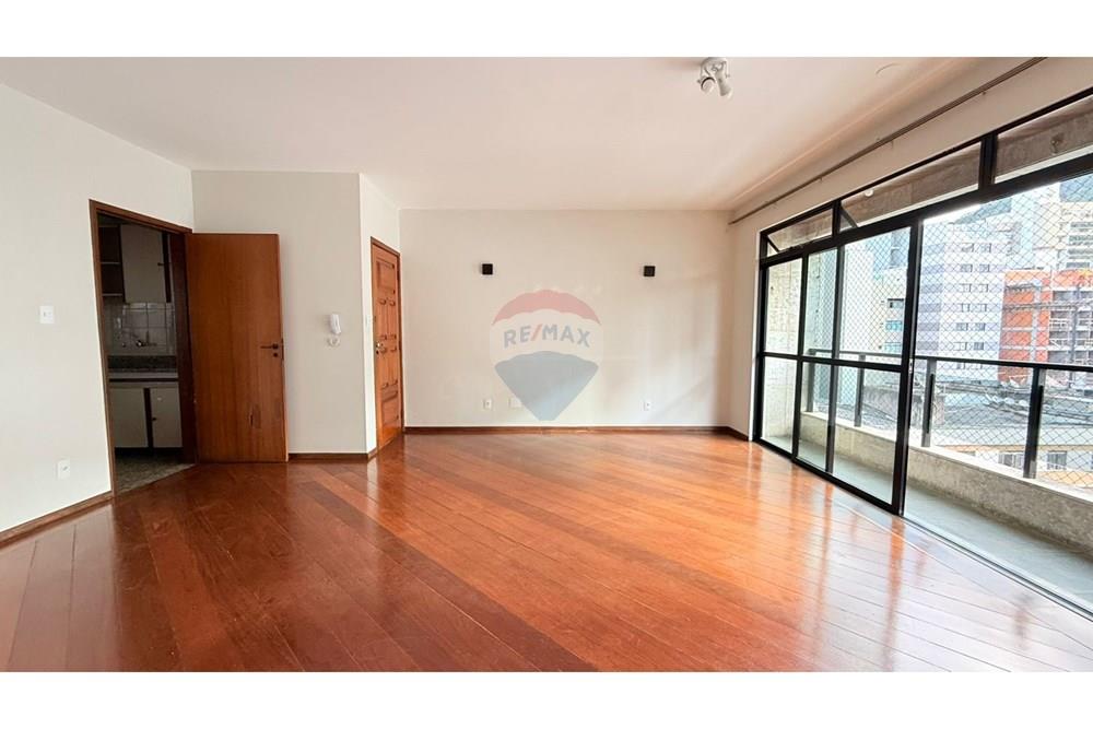 apartamento em Rua Santo Antônio, 469 - Praça dos namorados - Centro, Juiz de Fora, Minas Gerais, 36015000