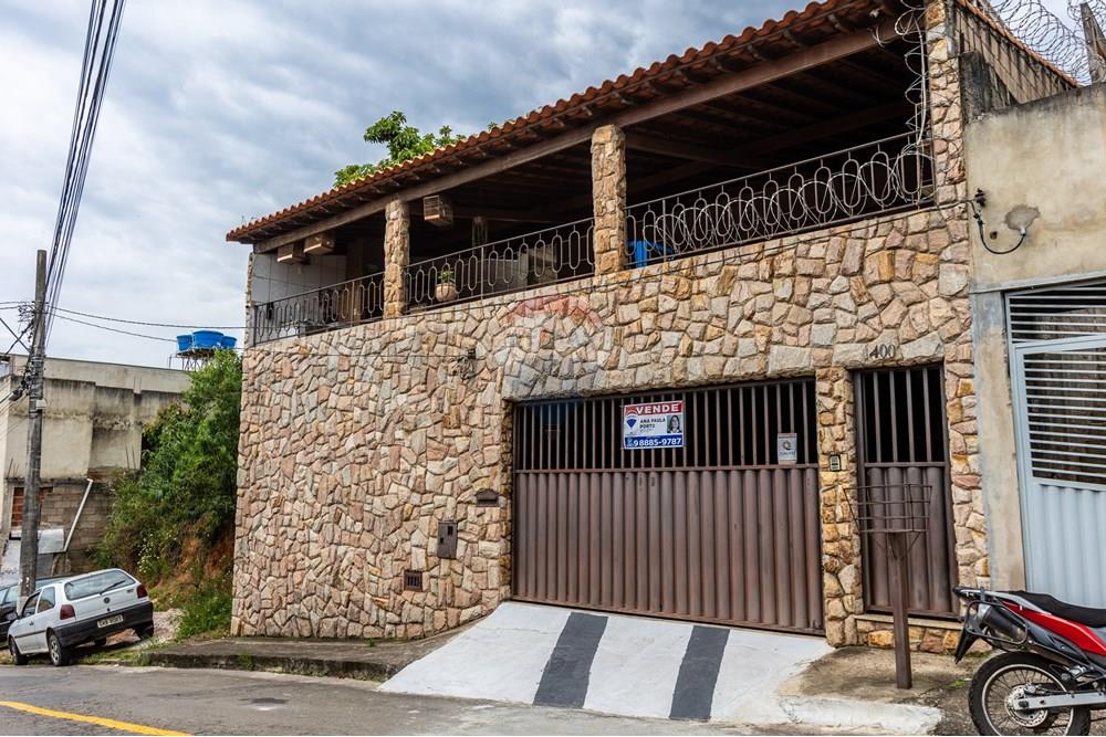 casa em rua Jarcil Firmino pinheiro, 400, Nova Era, Juiz de Fora, Minas Gerais, 36087-340