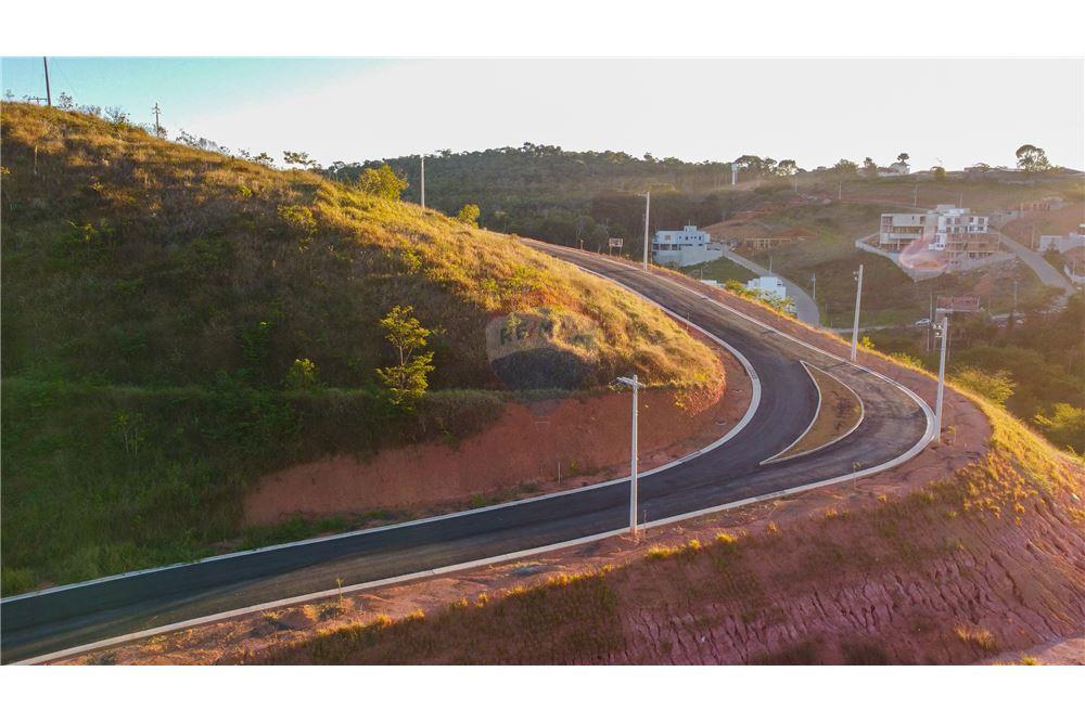 terreno em Quadra 07, 12 - Segunda rua após o clube. - Salvaterra, Juiz de Fora, Minas Gerais, 36033-550