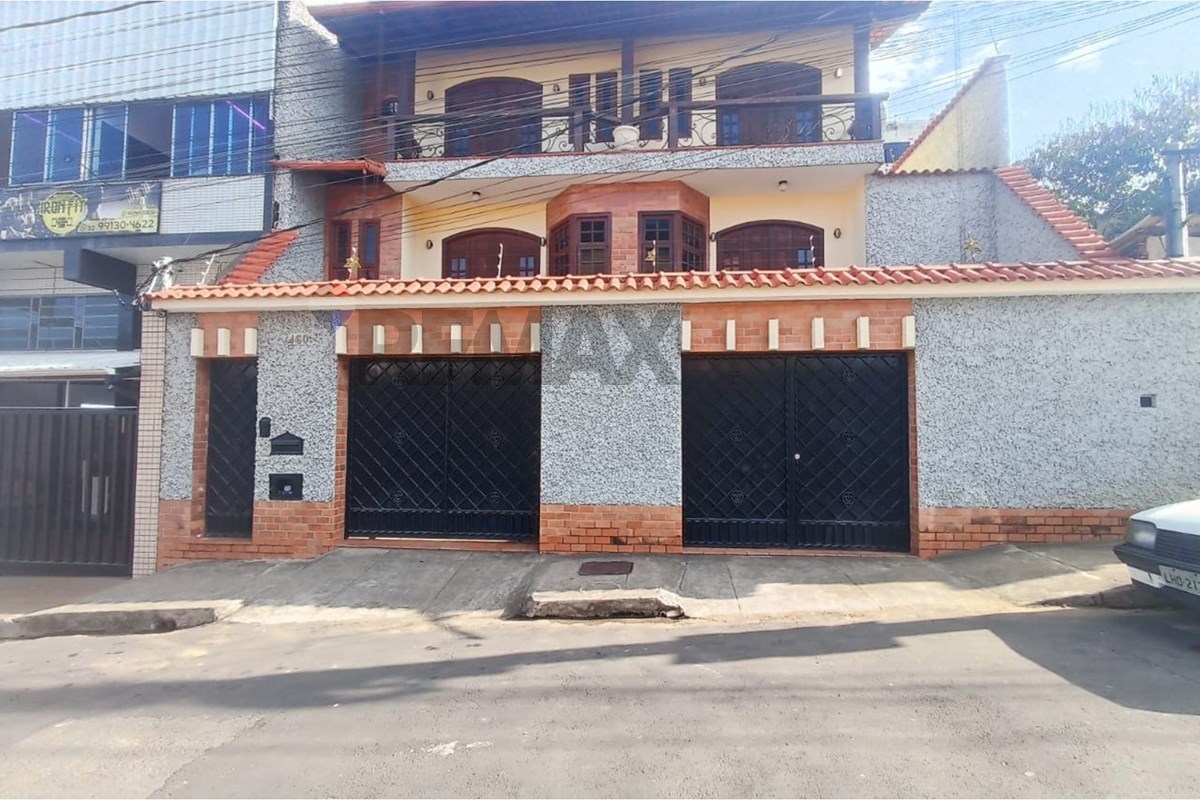 casa em Rua Doutor Dias da Cruz, 460 - Próximo ao Colégio Arco-Íris CIAI MAGNUS - Nova Era, Juiz de Fora, Minas Gerais, 36087030