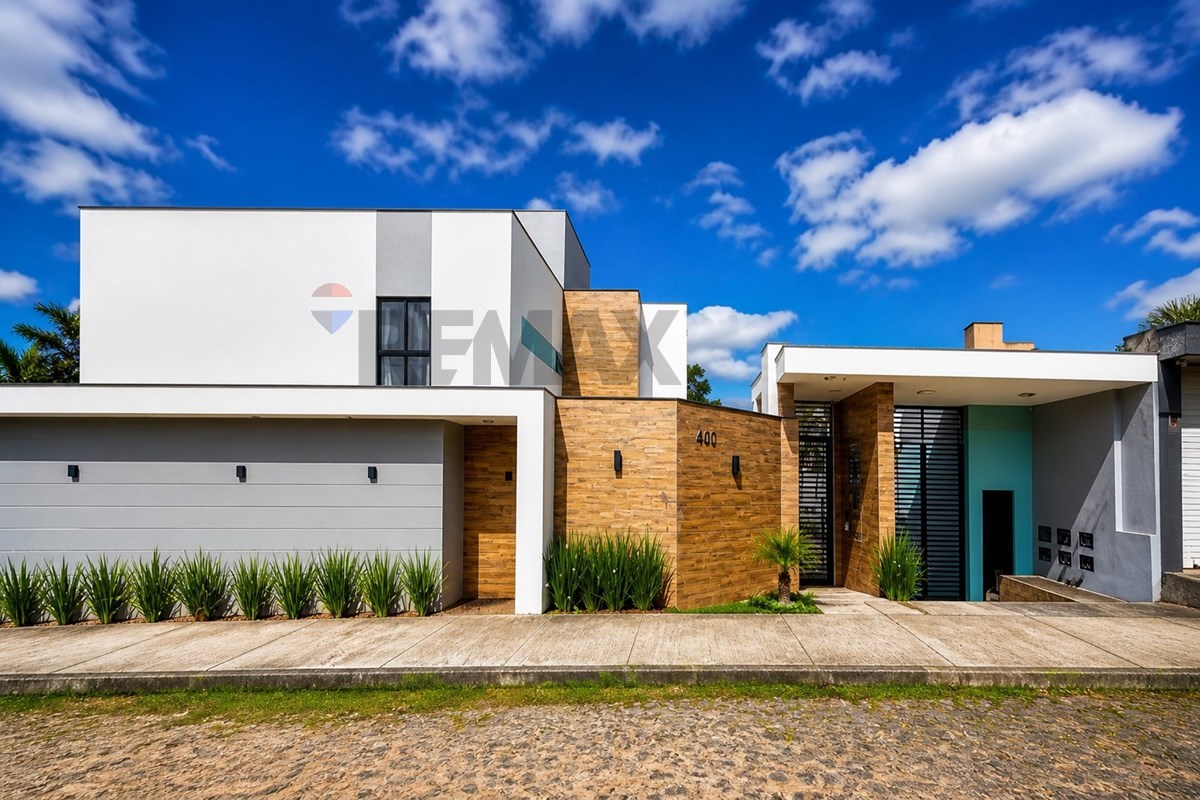 casa em Rua Leonildo Gonçalves Regado, 400, Aeroporto, Juiz de Fora, Minas Gerais, 36038420
