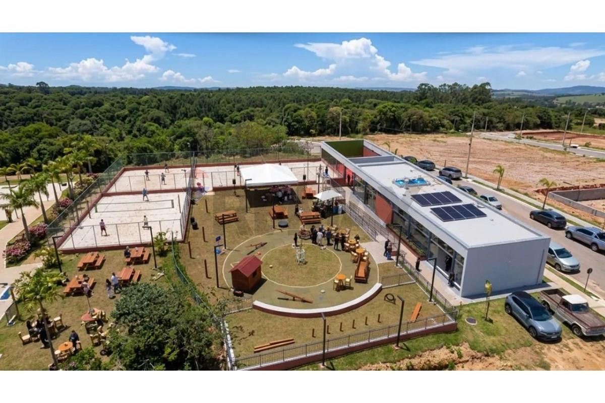 Le Grand Jardin · Lote · 704 m² de terreno