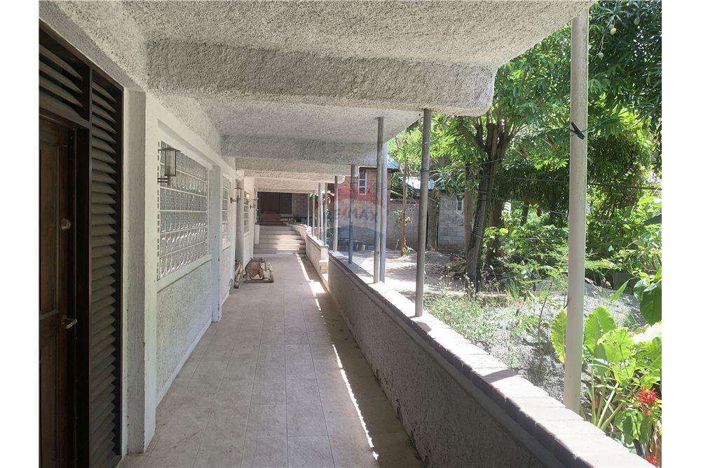 Residential - Multi-Family - Gros Islet, Gros-Islet, St Lucia - Caribbean & Central Ameri - 4 - 902071001-209