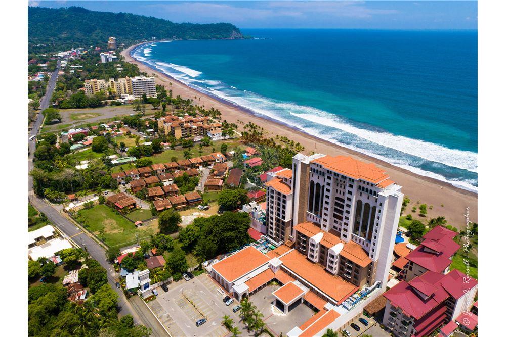Residential - Villa - Jaco - Jaco, Puntarenas- Garabito, Costa Rica - Caribbean & Central Ameri - 11 - 90168004-652