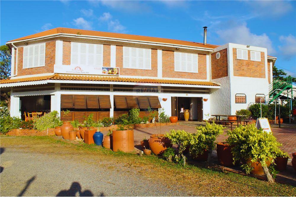 Commercial - Commercial/Retail - Gros Islet, Gros-Islet, St Lucia - Caribbean & Central Ameri - 1 - 902071001-221