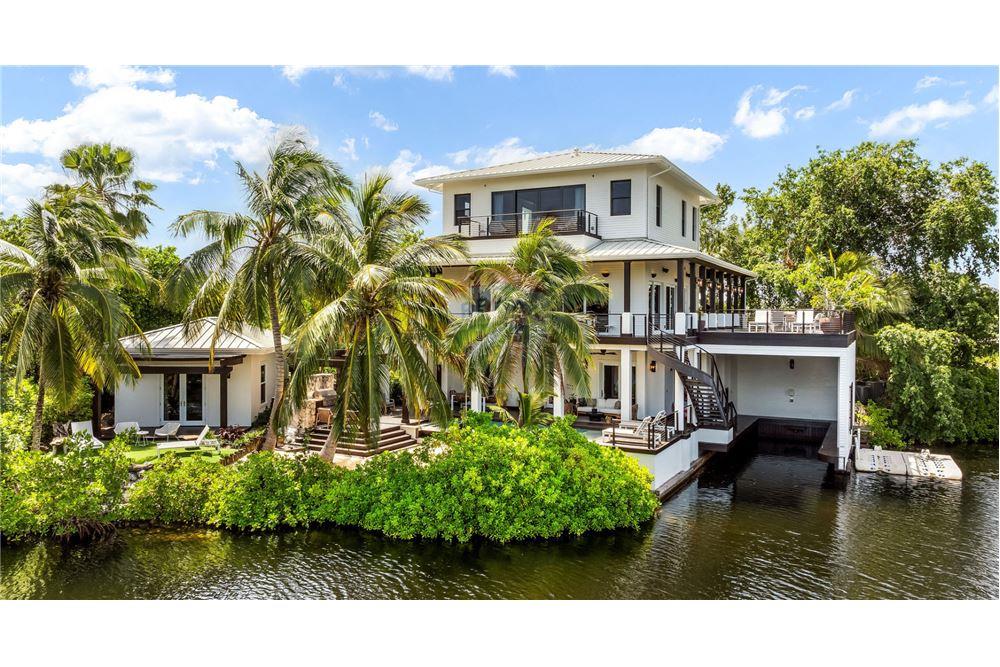 Residential - Villa - W Bay Bch South, Seven Mile, Cayman Islands - Caribbean & Central Ameri - 1 - 90146050-22