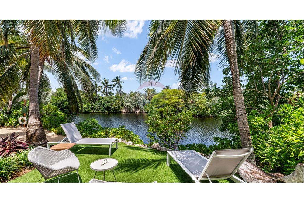 Residential - Villa - W Bay Bch South, Seven Mile, Cayman Islands - Caribbean & Central Ameri - 31 - 90146050-22