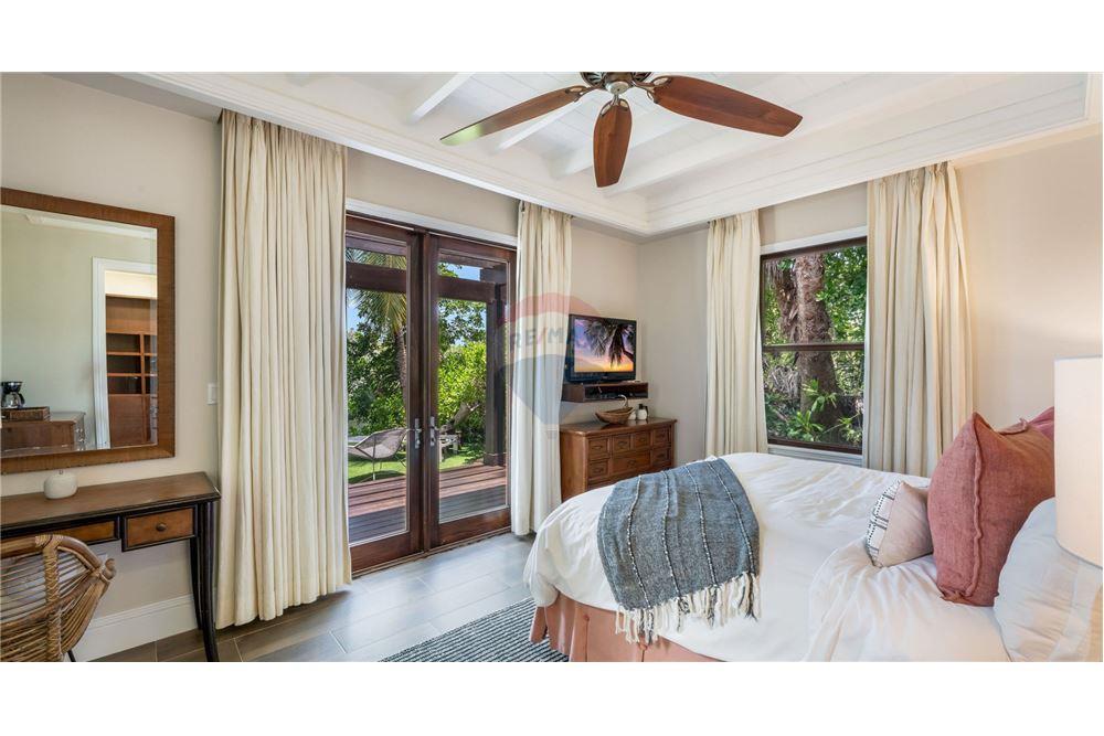 Residential - Villa - W Bay Bch South, Seven Mile, Cayman Islands - Caribbean & Central Ameri - 28 - 90146050-22