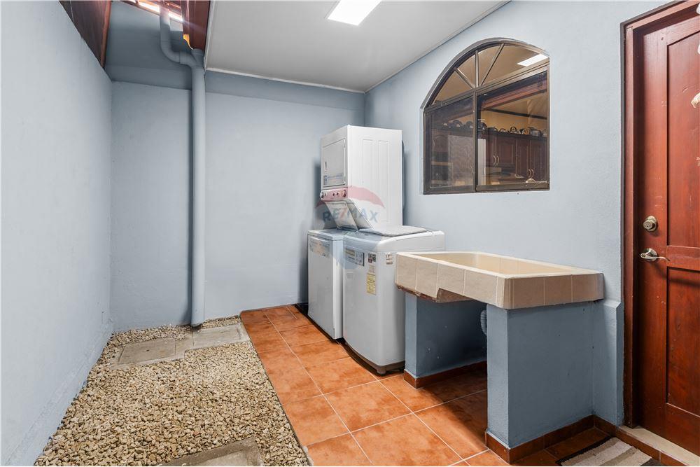 Residential - Villa - Jaco - Jaco, Puntarenas- Garabito, Costa Rica - Caribbean & Central Ameri - 9 - 90168043-7