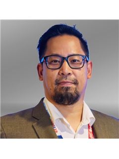 Prompun Punpuing - REMAX Executive Homes