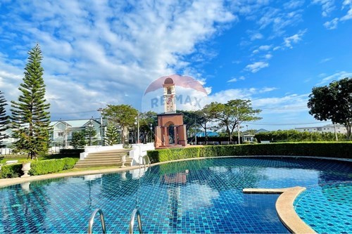 Stylish Townhouse: Urban Oasis in Pattaya photo