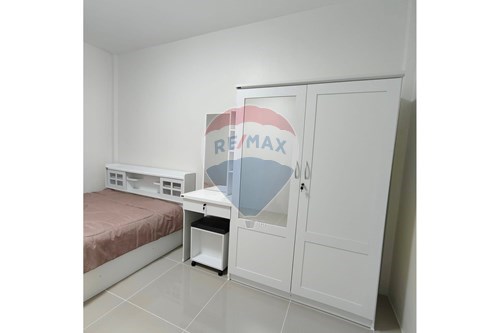 Home in Park Roongrueng - Pet-Friendly! photo