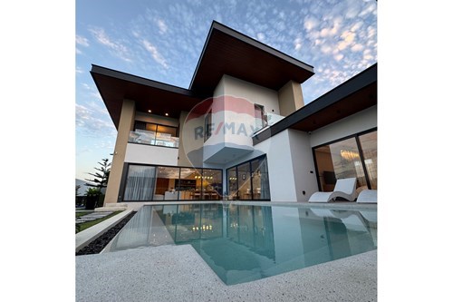 Luxury Smart Home in Pattaya near The Regent's International School