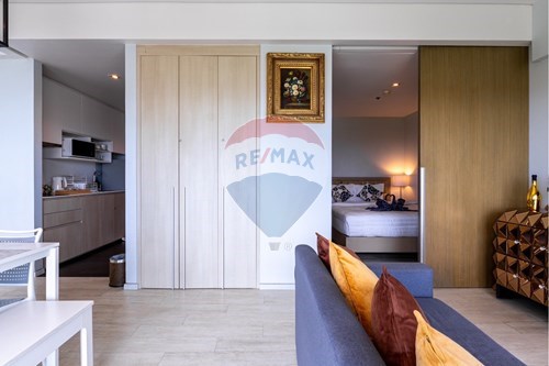 Luxury Beachfront Condo in Na jomtien Pattaya for Sale photo