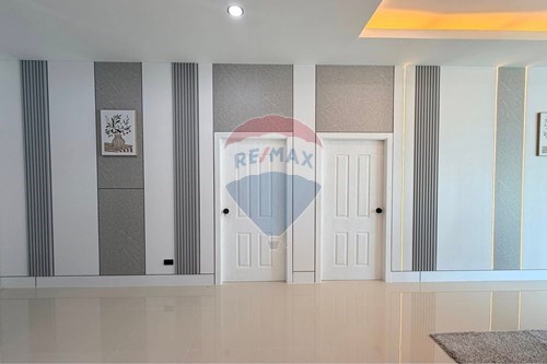 Luxury Villa in Garden Ville 1: Pool & Golf Nearby