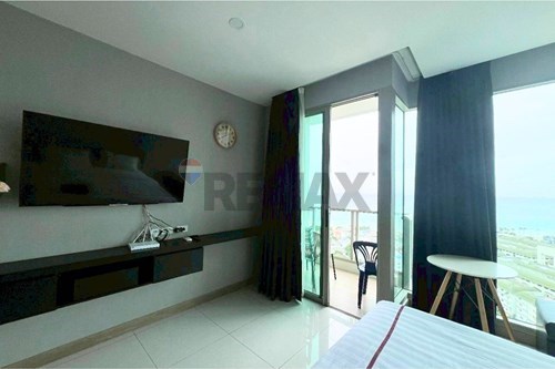 Luxury Studio: Foreign Quota, 27th Floor, 2.99M THB