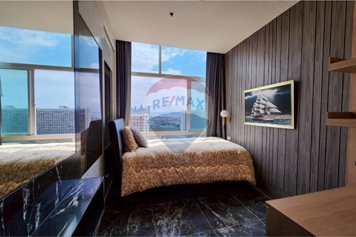 Pet friendly, Stunning Sea View Condo. photo