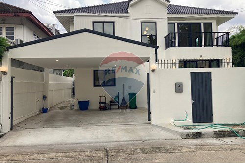 For Sale-Single House-Sukhumvit  - Soi 71  -  Watthana, Bangkok, Central-920071054-579