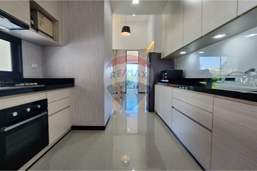Pool Villa: Great Value Prime Location! photo