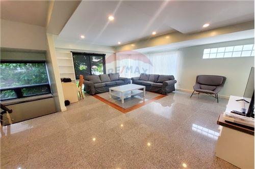 For Rent/Lease-Townhouse-Sukhumvit  - Soi 24  -  Khlong Toei, Bangkok, Central-920071001-14747