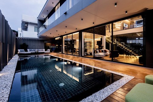 Experience Luxury at Casa Jomtien Village