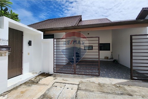 Pool Villa: Great Value Prime Location! photo