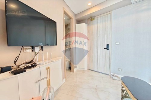 Luxury Sea-View Condo at Copacabana Beach photo
