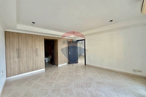 Slice of Paradise: Stunning Condo in Pratumnak photo