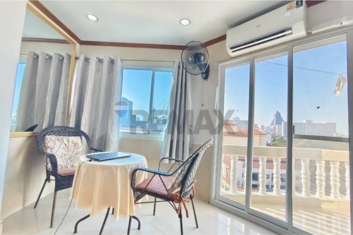Spacious Jomtien Retreat: 3-Min Walk to Beach️ photo