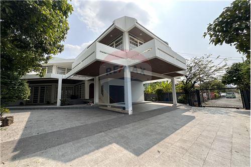 For Rent/Lease-Single House-Sukhumvit  - Soi 71  -  Phra Khanong, Bangkok, Central-920071001-14657