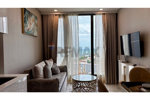 Luxury Condo with Ocean Views Awaits in Jomtien photo