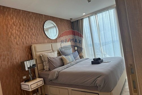 Special Offer! "Seaside Luxury: 53rd Floor Condo at Jomtien Beach photo