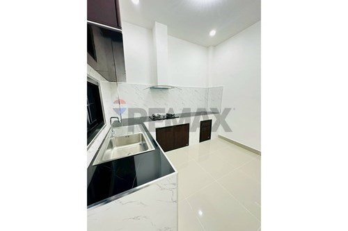 Your Dream Vacation Home in Pattaya Awaits! photo