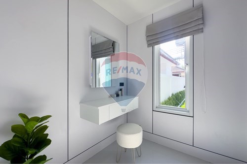 Luxury Villa in Garden Ville 1: Pool & Golf Nearby