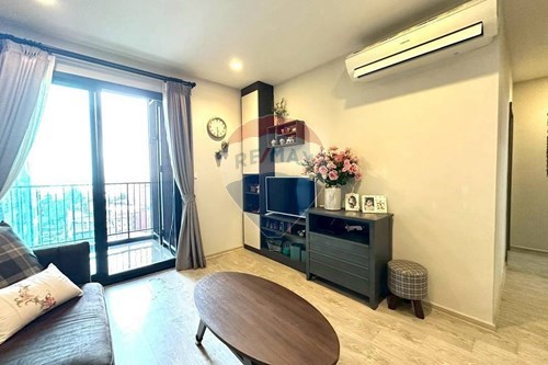 Hot Deal! Sea View 2BR Condo in Central Pattaya photo
