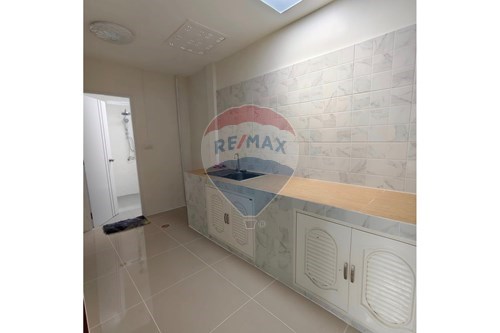 Home in Park Roongrueng - Pet-Friendly! photo