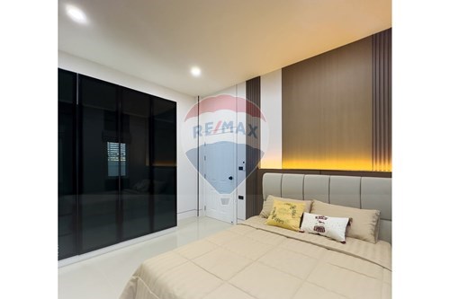 Luxury Villa in Garden Ville 1: Pool & Golf Nearby