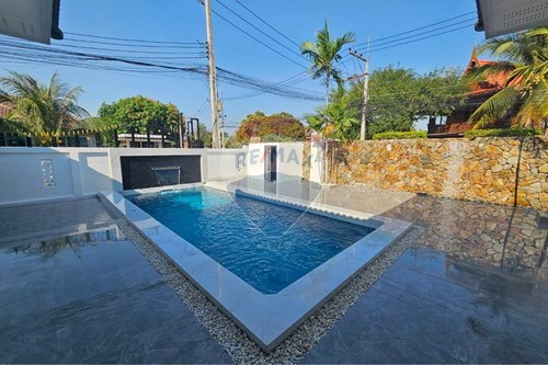 Luxury Villa in Garden Ville 1: Pool & Golf Nearby