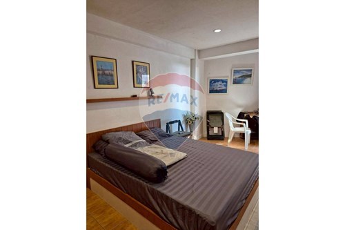 Investment Condo Jomtien: High Floor & Tenant! photo