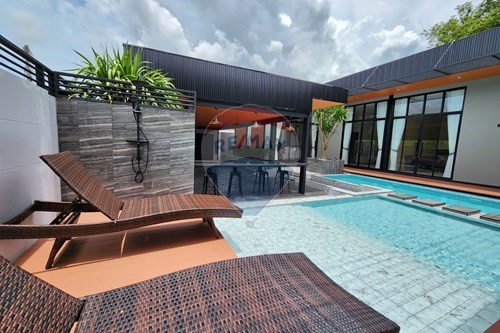 Pool Villa Sattahip photo