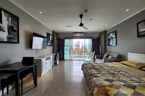 View Talay5D, Jomtien Condo with Stunning Sea Views photo