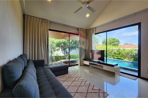 Pool Villa: Great Value Prime Location! photo