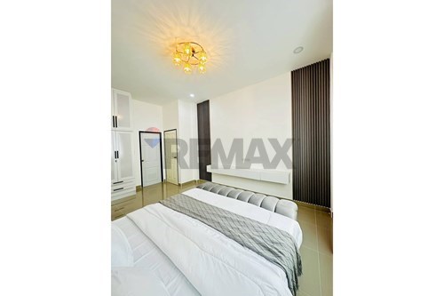 Your Dream Vacation Home in Pattaya Awaits! photo