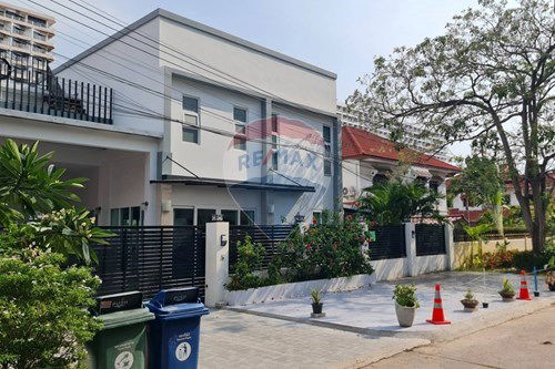 For Rent/Lease-Villa-Royal Park Village  -  Jomtien, Chonburi-Pattaya-920011010-2417