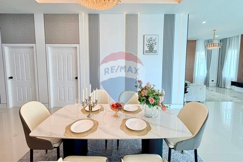 Luxury Villa in Garden Ville 1: Pool & Golf Nearby