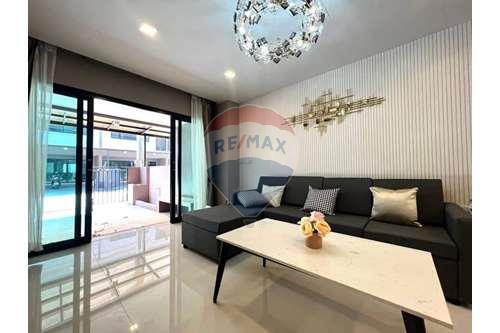 Townhome photo