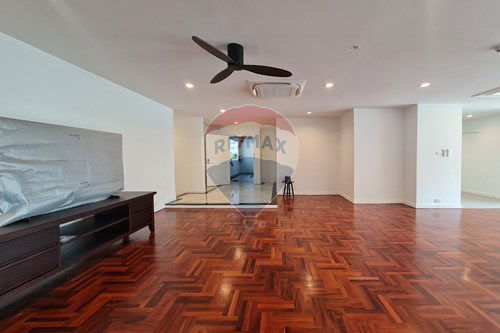 For Rent/Lease-Condo/Apartment-Sukhumvit  - Soi 26  -  Khlong Toei, Bangkok, Central-920071001-15231